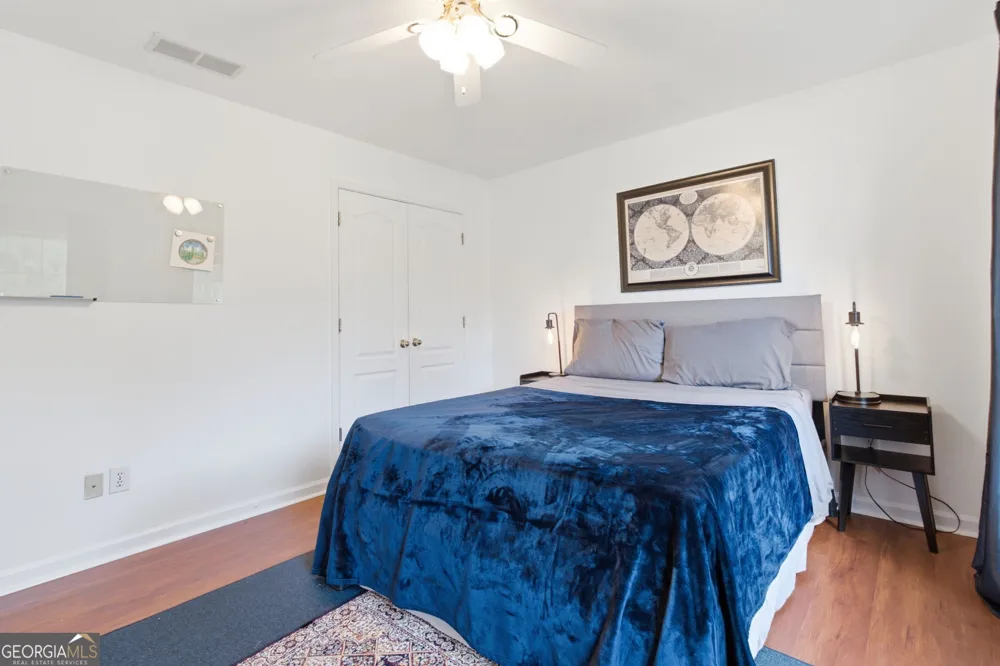 6870 Harbor Town WAY Stone Mountain, GA 30087