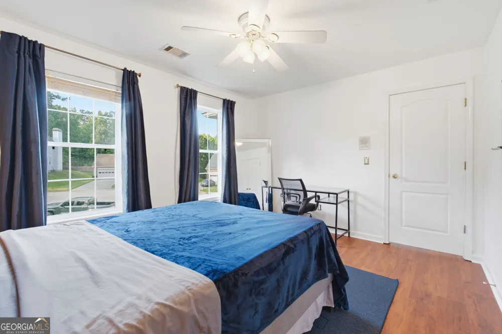 6870 Harbor Town WAY Stone Mountain, GA 30087
