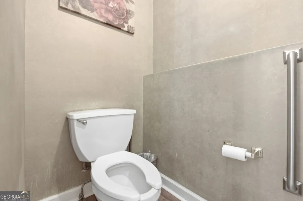 6870 Harbor Town WAY Stone Mountain, GA 30087