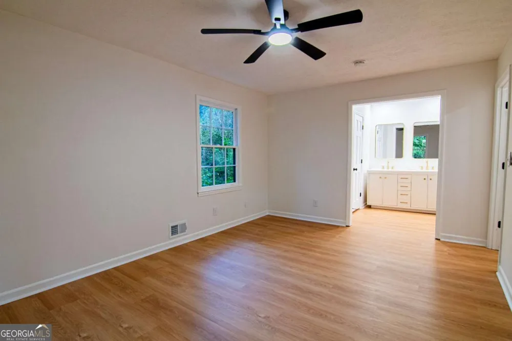4877 Alpine DR SW Lilburn, GA 30047