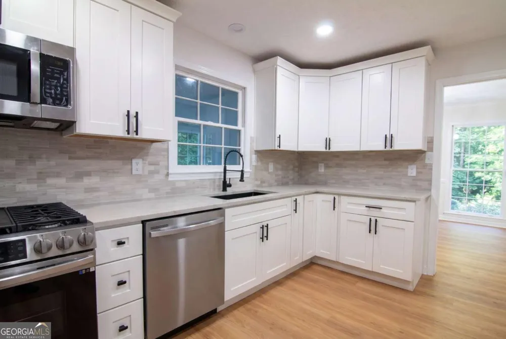 4877 Alpine DR SW Lilburn, GA 30047