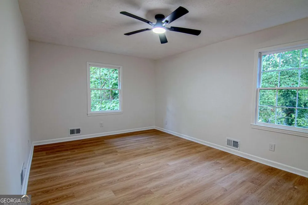 4877 Alpine DR SW Lilburn, GA 30047