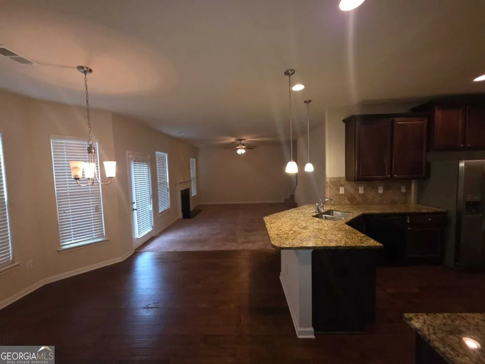 12180 Centerra DR Hampton, GA 30228