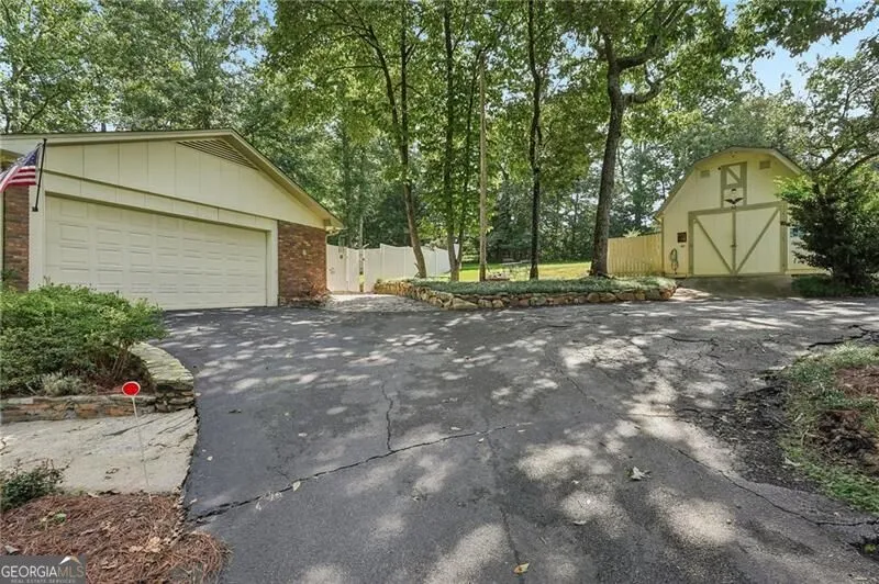 1025 Greenwood Acres DR Cumming, GA 30040