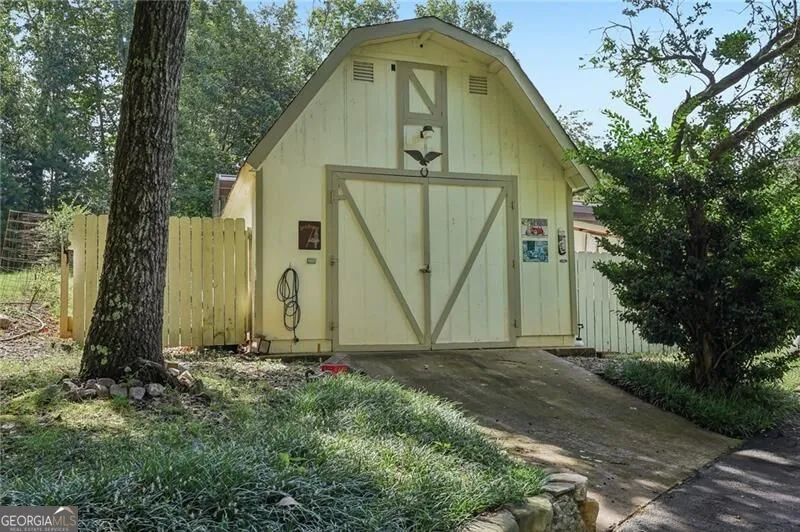 1025 Greenwood Acres DR Cumming, GA 30040