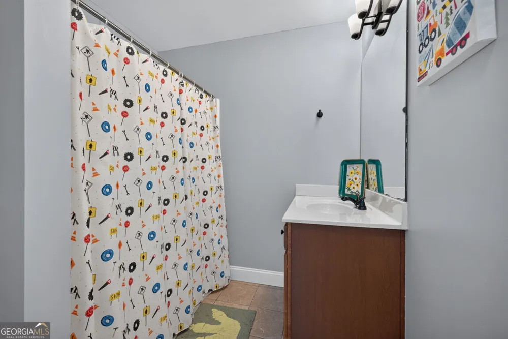 5370 Shadow Walk WAY Gainesville, GA 30507