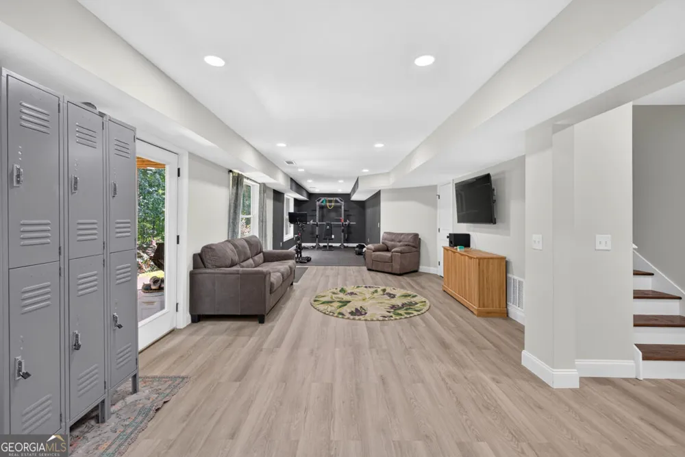 5370 Shadow Walk WAY Gainesville, GA 30507