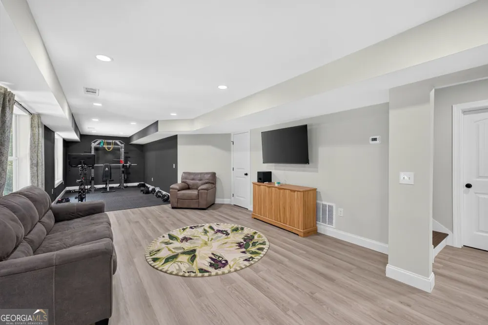 5370 Shadow Walk WAY Gainesville, GA 30507