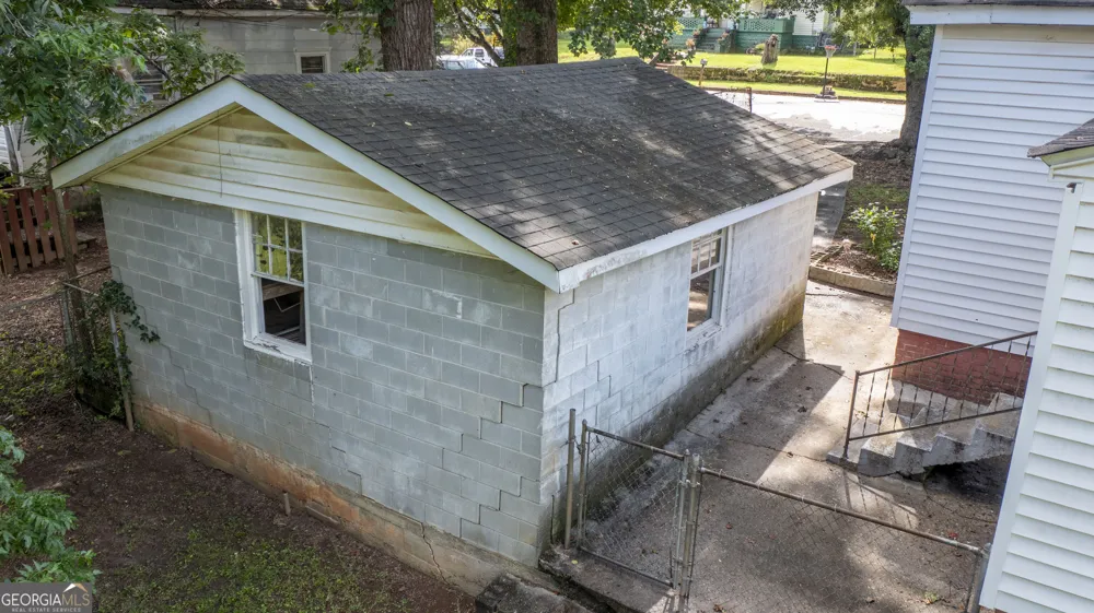 11 North ST Manchester, GA 31816