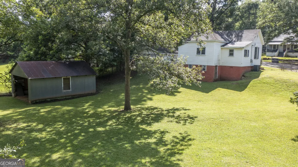 11 North ST Manchester, GA 31816
