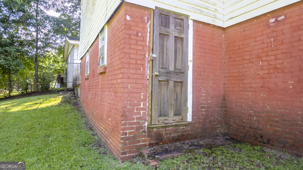 11 North ST Manchester, GA 31816