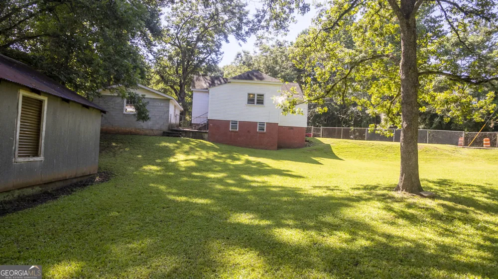 11 North ST Manchester, GA 31816
