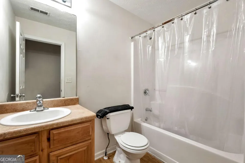 317 Tap Root LN College Park, GA 30349