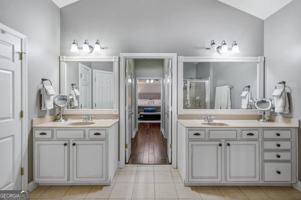 1715 Yellow Wood DR Marietta, GA 30066