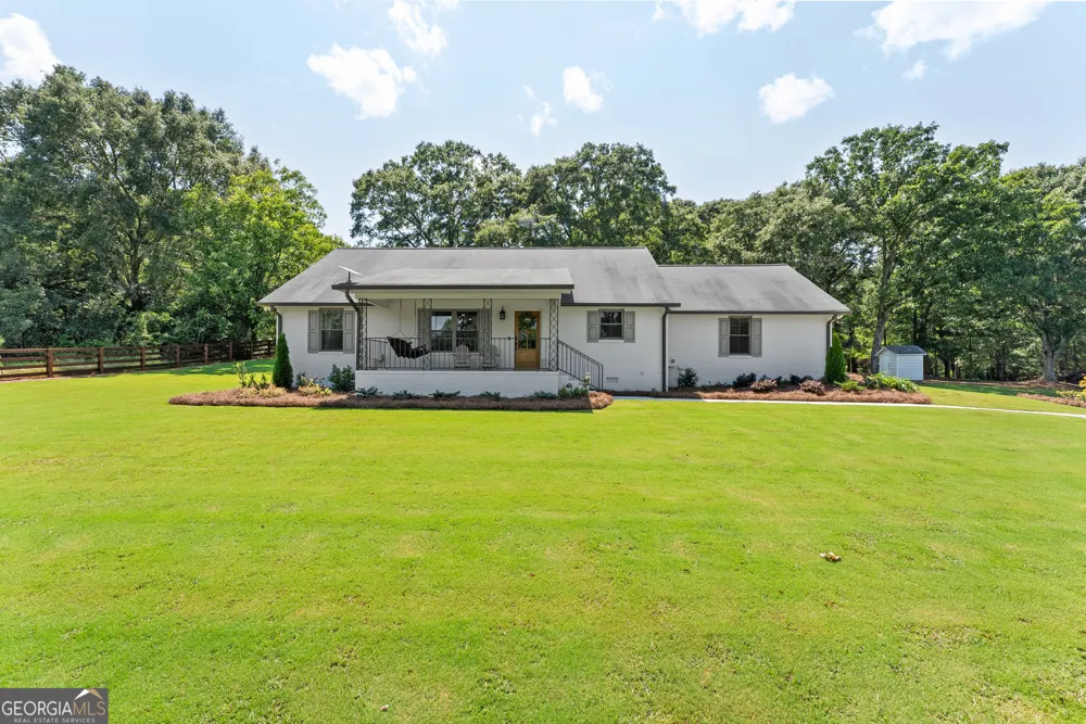 2300 Colham Ferry RD Watkinsville, GA 30677