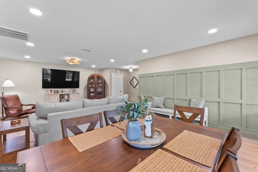 2300 Colham Ferry RD Watkinsville, GA 30677