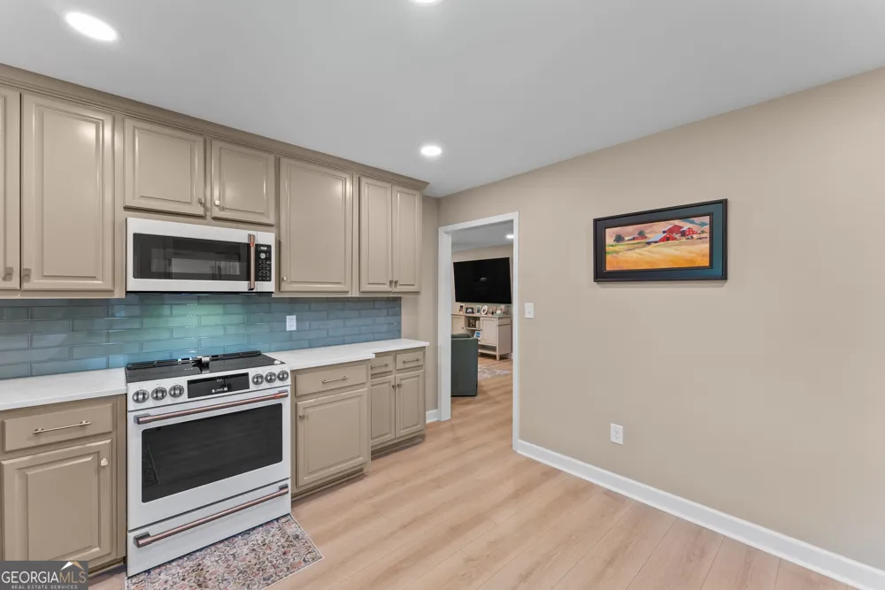 2300 Colham Ferry RD Watkinsville, GA 30677