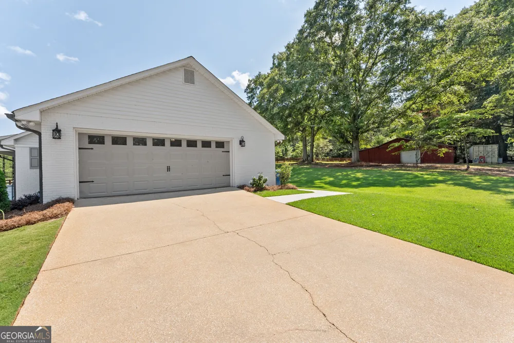 2300 Colham Ferry RD Watkinsville, GA 30677