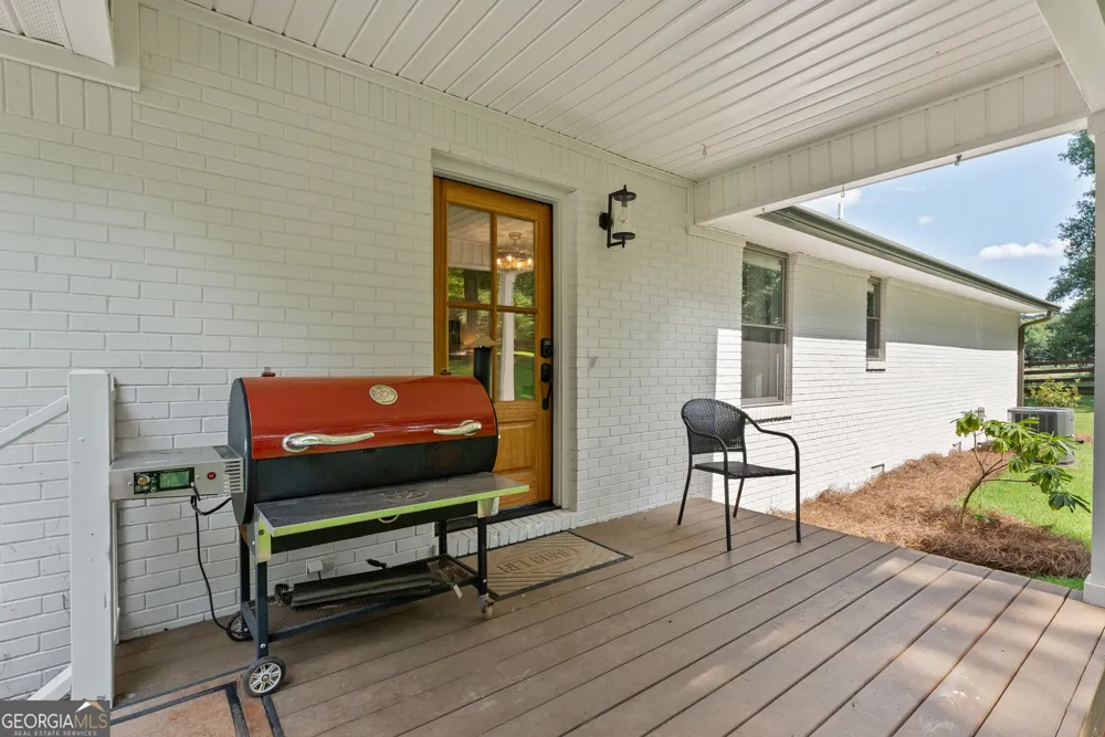 2300 Colham Ferry RD Watkinsville, GA 30677