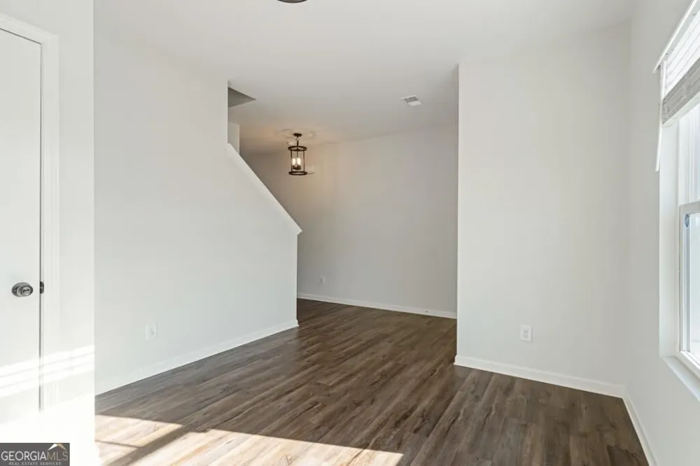 5120 Minnow LN Cumming, GA 30028