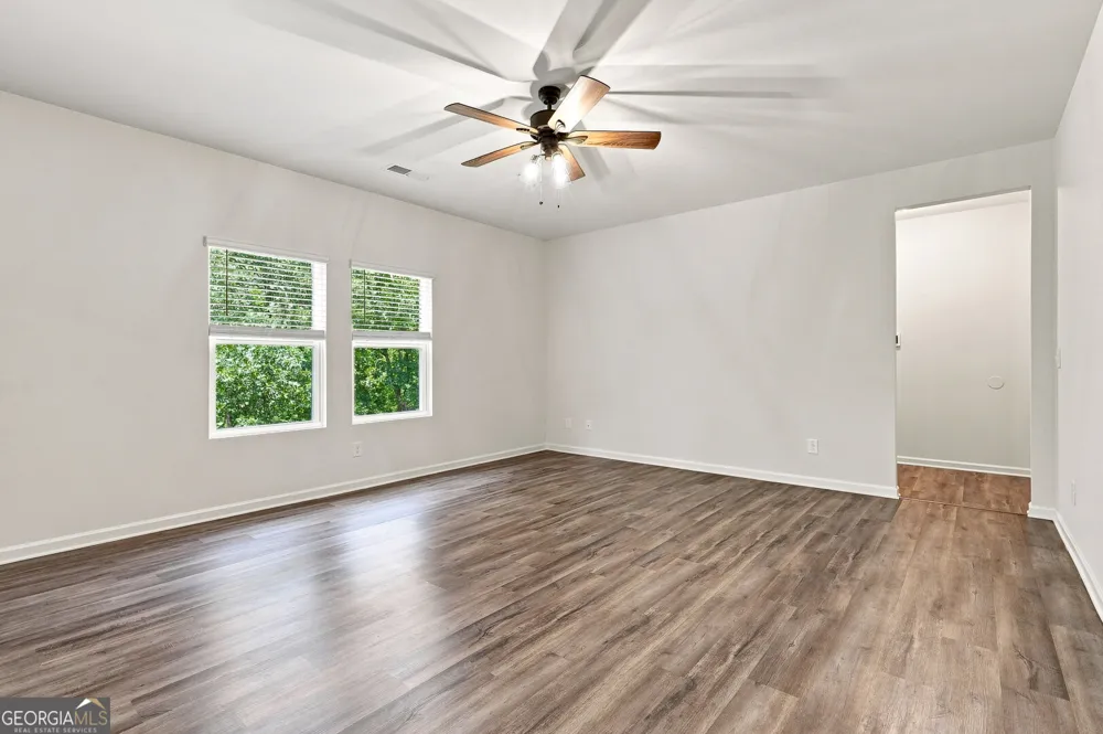 5120 Minnow LN Cumming, GA 30028