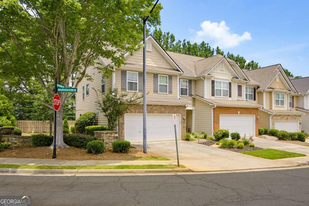 403 Mountain View LN Woodstock, GA 30188