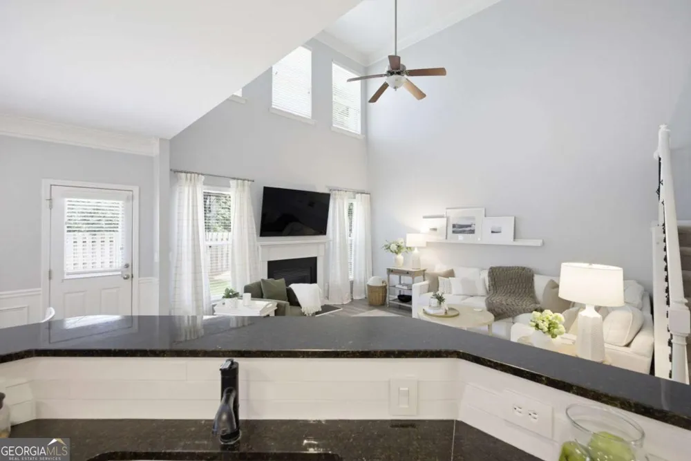 403 Mountain View LN Woodstock, GA 30188