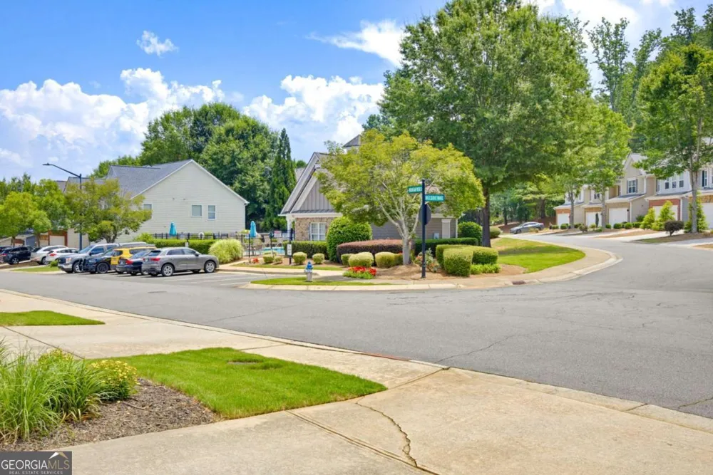 403 Mountain View LN Woodstock, GA 30188