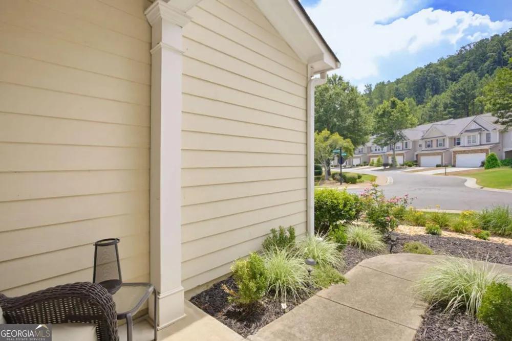 403 Mountain View LN Woodstock, GA 30188
