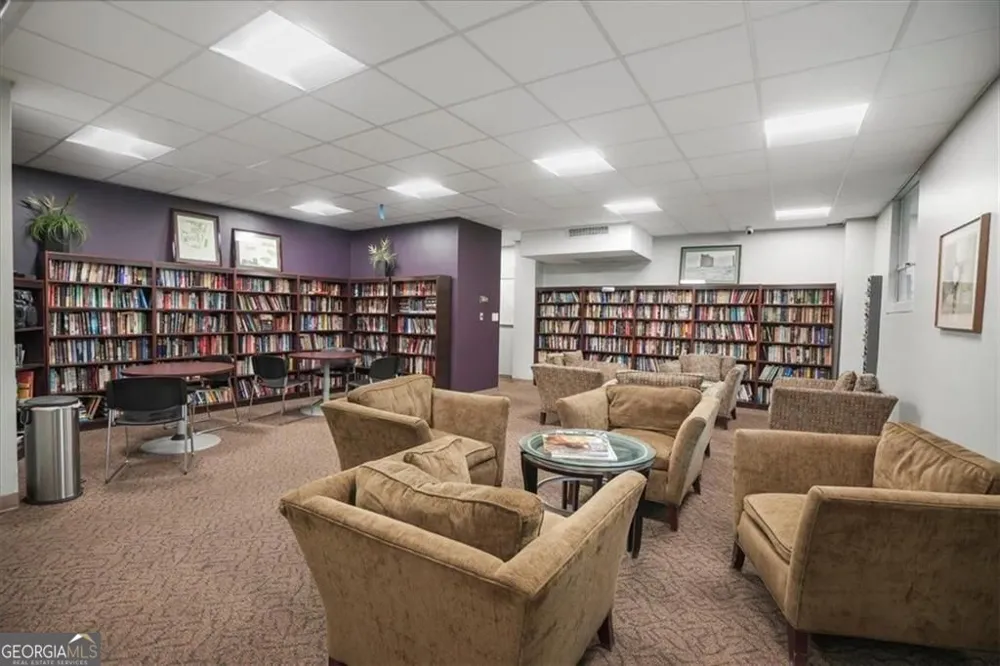 3060 Pharr Court North NW Atlanta, GA 30305