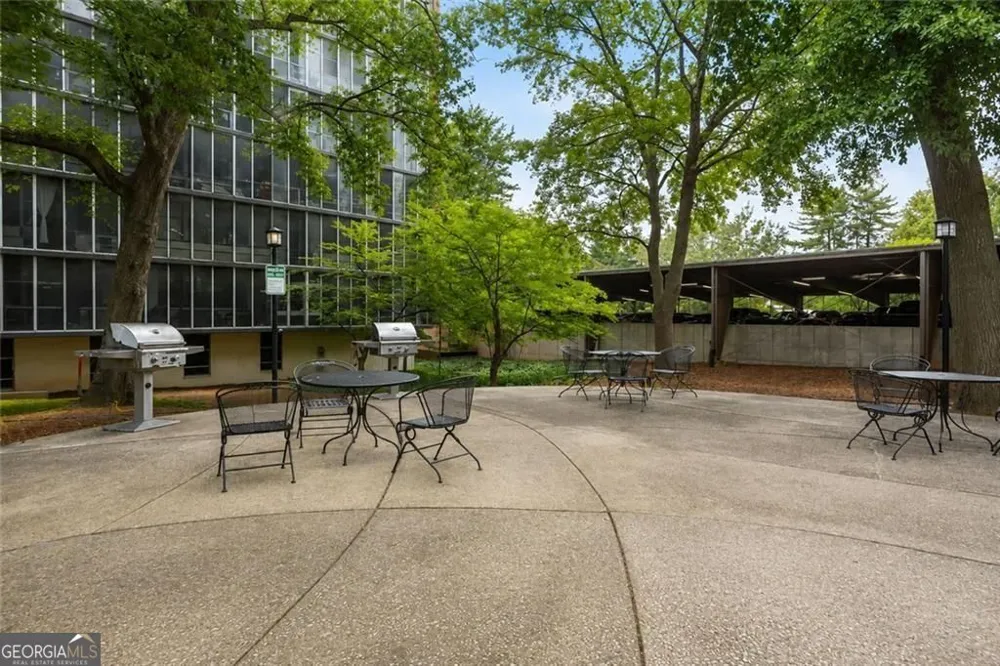 3060 Pharr Court North NW Atlanta, GA 30305