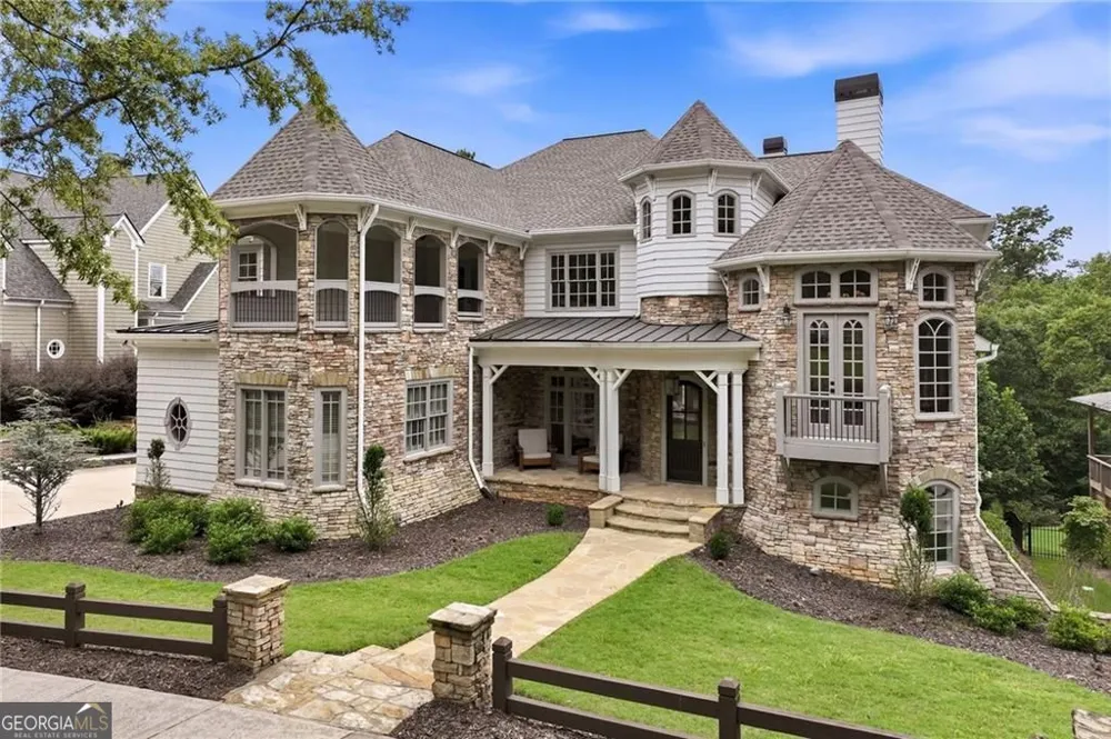 6756 Hedge Row LN Gainesville, GA 30506
