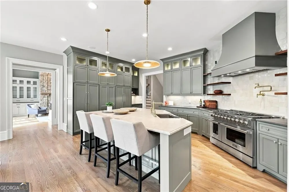 6756 Hedge Row LN Gainesville, GA 30506