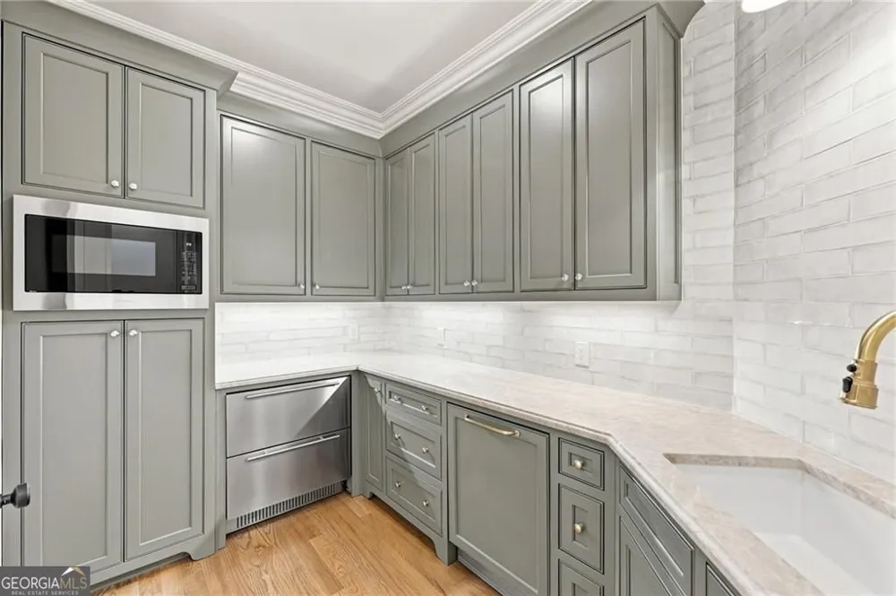 6756 Hedge Row LN Gainesville, GA 30506