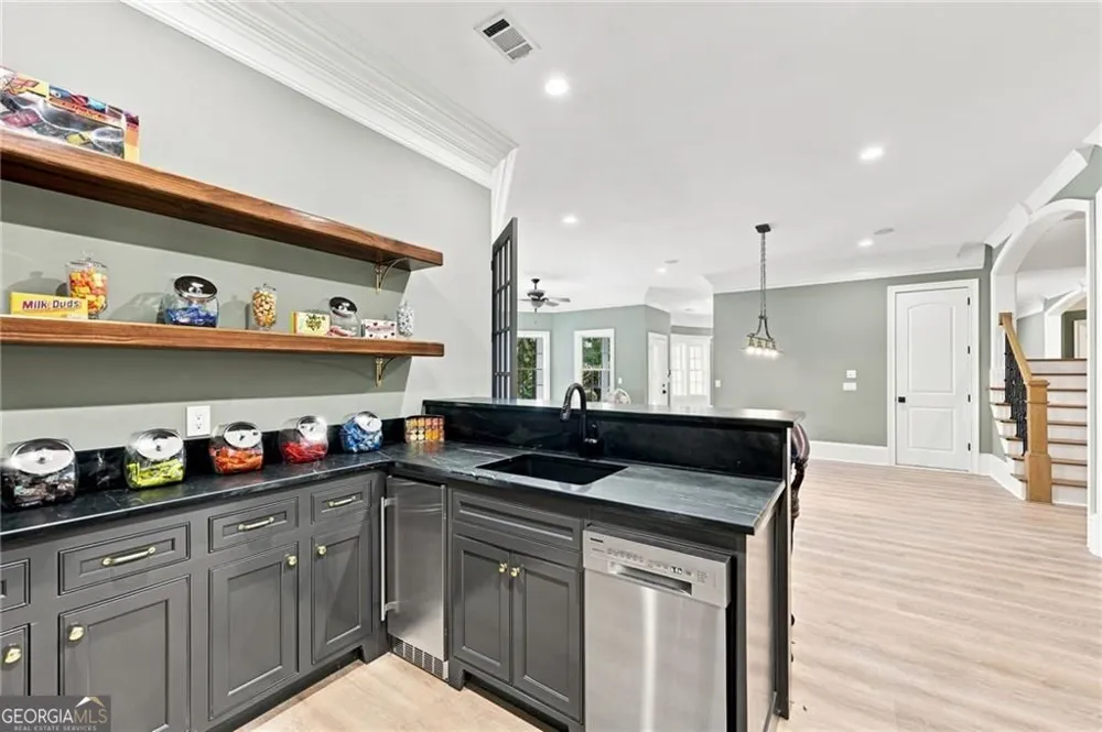 6756 Hedge Row LN Gainesville, GA 30506