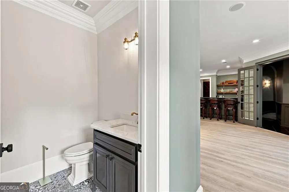 6756 Hedge Row LN Gainesville, GA 30506