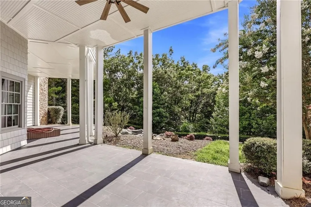 6756 Hedge Row LN Gainesville, GA 30506