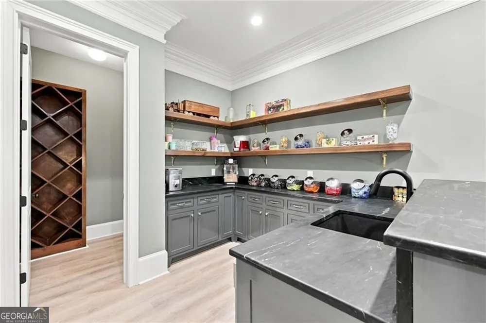 6756 Hedge Row LN Gainesville, GA 30506