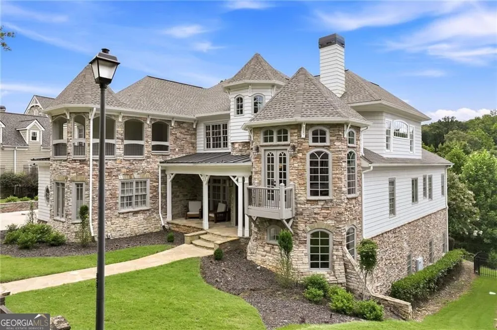 6756 Hedge Row LN Gainesville, GA 30506