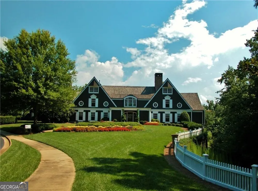 6756 Hedge Row LN Gainesville, GA 30506