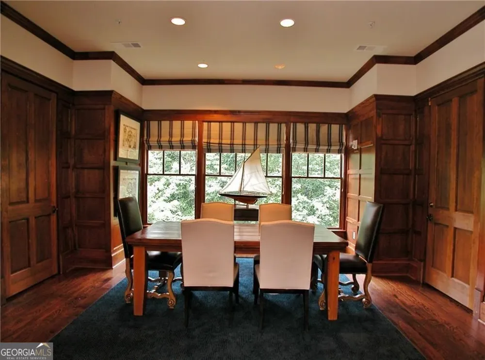 6756 Hedge Row LN Gainesville, GA 30506