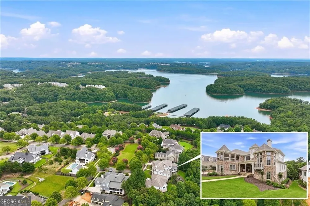 6756 Hedge Row LN Gainesville, GA 30506