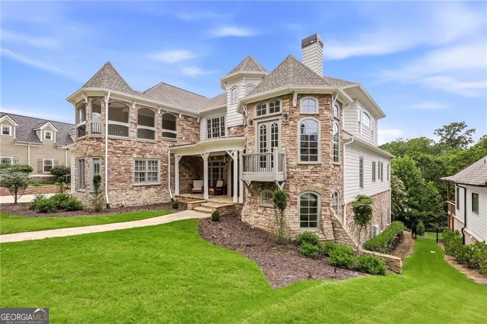 6756 Hedge Row LN Gainesville, GA 30506