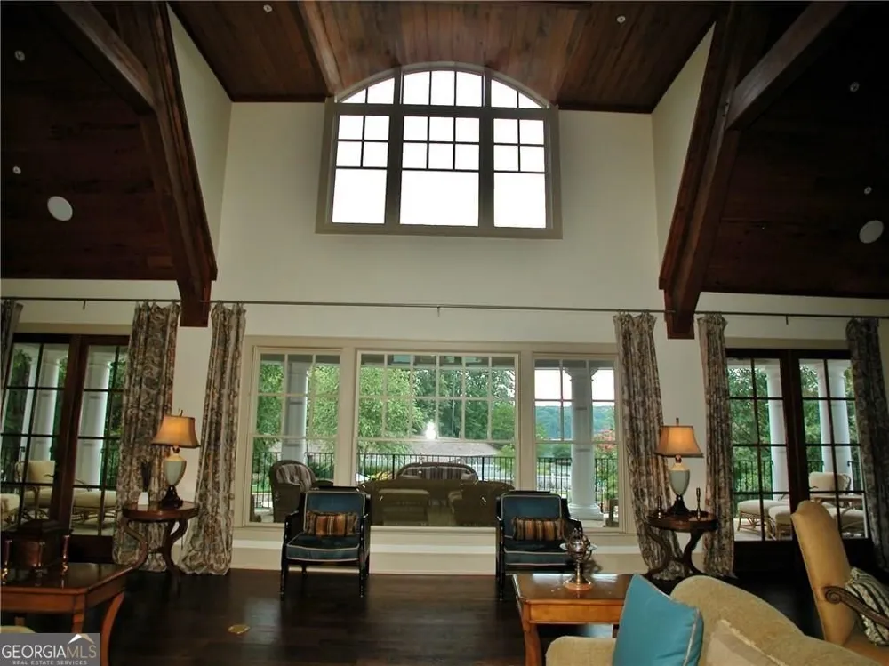 6756 Hedge Row LN Gainesville, GA 30506