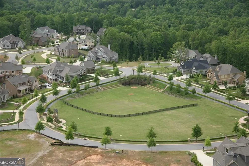 6756 Hedge Row LN Gainesville, GA 30506