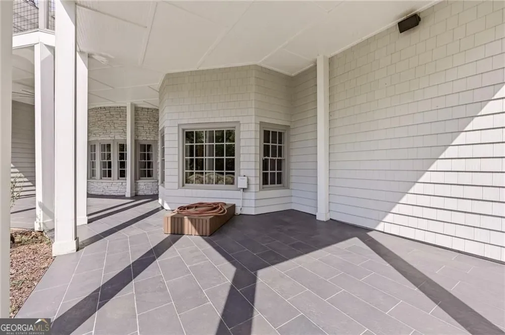 6756 Hedge Row LN Gainesville, GA 30506