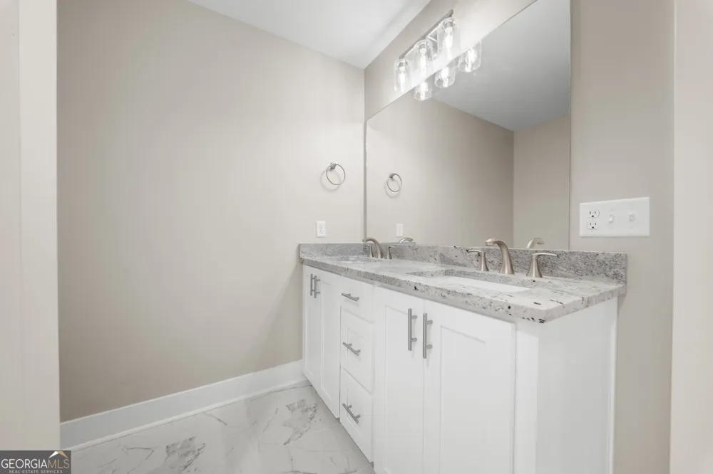 3227 Jason Franklin RD Register, GA 30452