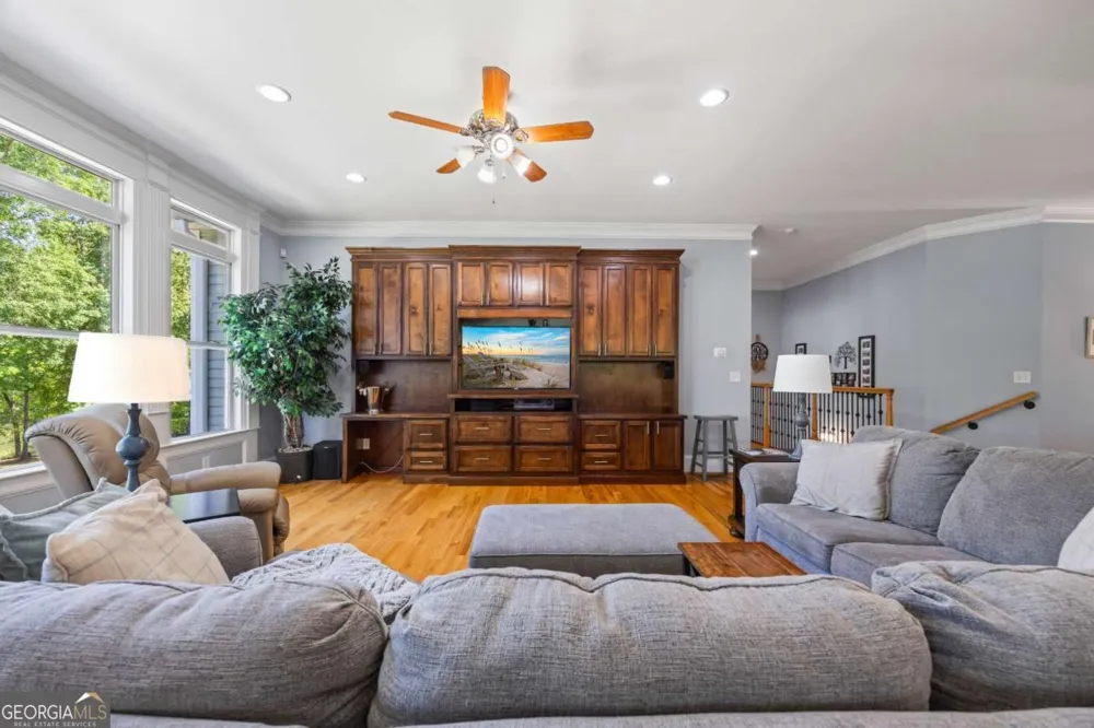 160 Evans DR Bogart, GA 30622