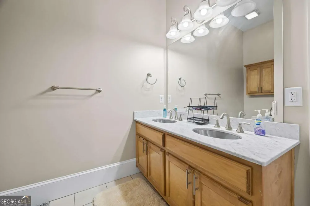 160 Evans DR Bogart, GA 30622