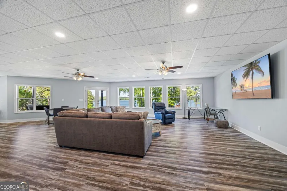 160 Evans DR Bogart, GA 30622